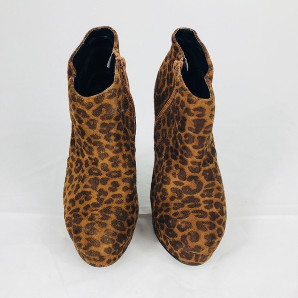 💕 XXI Leopard Ankle Bootie Heels - Picture 4 of 8